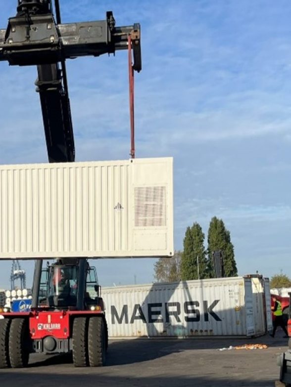 lifting container lifting container